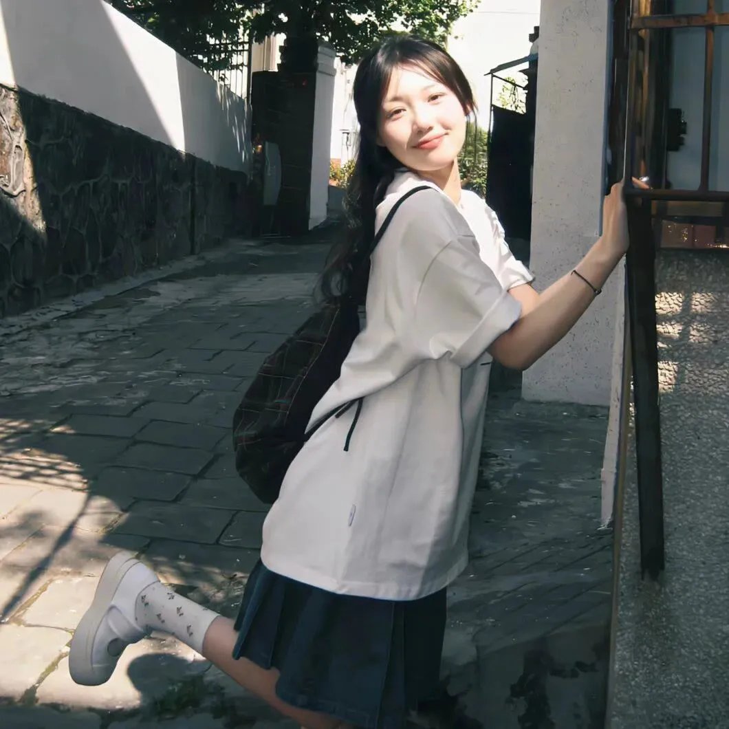 云端男女